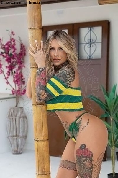 Foto Manuela Blond Sexy Escort L'aquila 3509944322